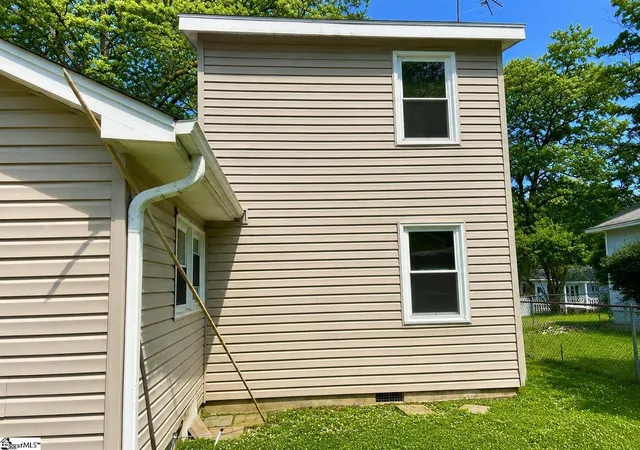 2nd image of 32 School St, Enoree, SC 29335 | MLS# 1595875