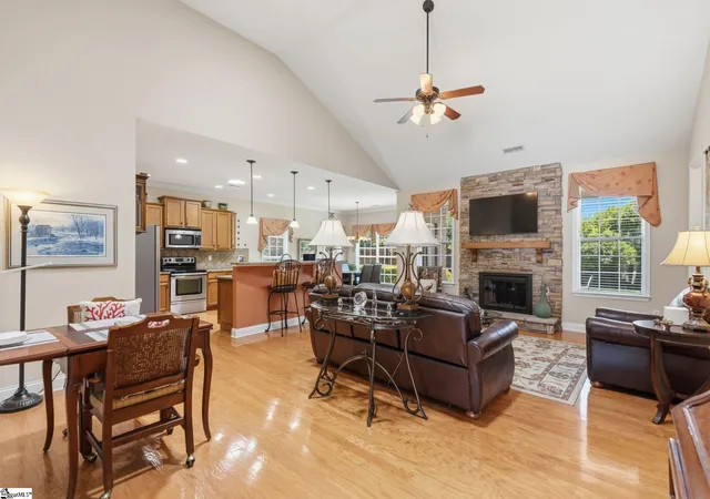 5th image of 4 Cedarcrest Ct, Simpsonville, SC 29680 | MLS# 1594321