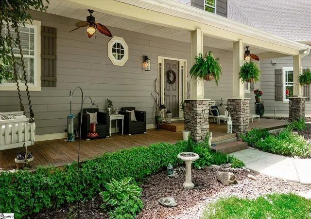 Photo 4 of Single family home for sale at 120 Hungate Dr, Travelers Rest, SC 29690 | MLS# 1589910 | Listing updated on 2026-05-20