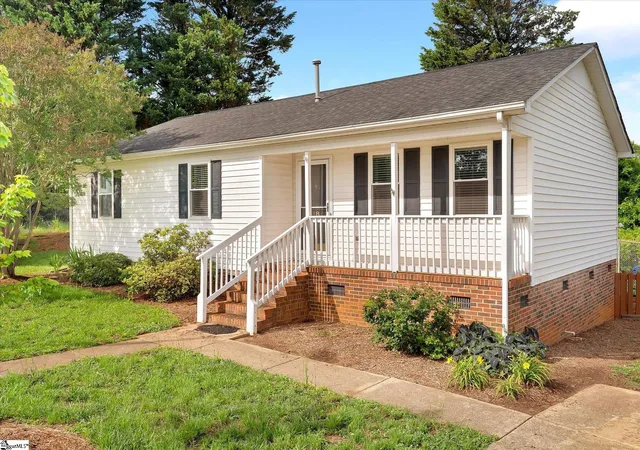 Photo 1 of Single family home for sale at 18 Genesis Ct, Greenville, SC 29601 | MLS# 1600341 | Listing updated on 2026-08-22
