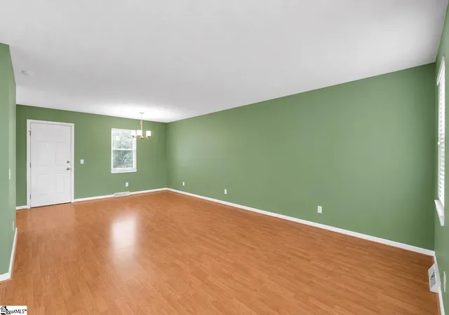 Photo 3 of Single family home for sale at 18 Genesis Ct, Greenville, SC 29601 | MLS# 1600341 | Listing updated on 2026-08-22