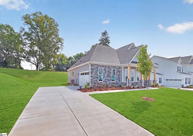 3rd image of 608 Timber Grove Dr, Simpsonville, SC 29681 | MLS# 1585585