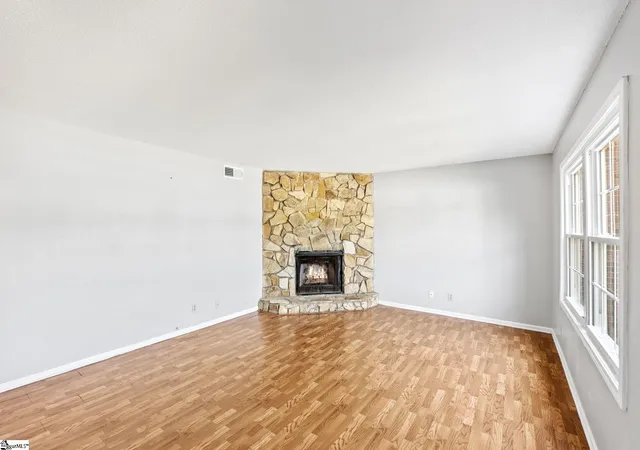 Photo 4 of Townhouse for sale at 12 Birchview St, Taylors, SC 29687 | MLS# 1601846 | Listing updated on 2026-09-09