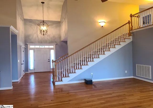 Photo 3 of Single family home for sale at 424 Grand Oak Wy, Moore, SC 29369 | MLS# 1598106 | Listing updated on 2026-08-29