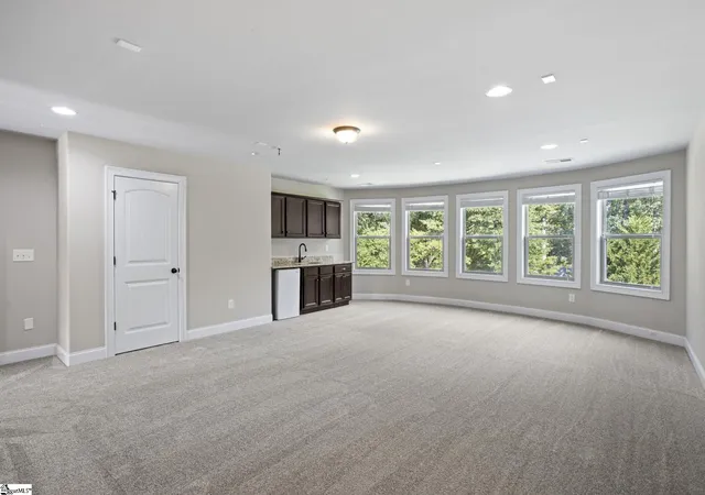 Photo 3 of Single family home for sale at 239 Tuxedo Ln, Greer, SC 29651 | MLS# 1598220 | Listing updated on 2026-08-28