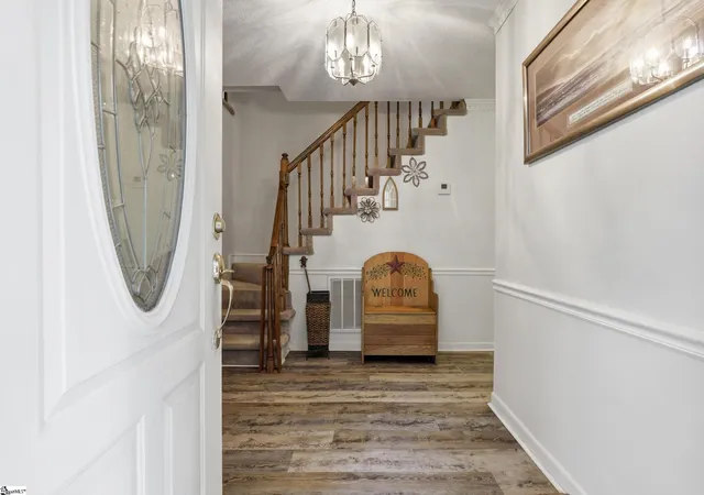 Photo 3 of Single family home for sale at 119 Gail Dr, Mauldin, SC 29662 | MLS# 1592985 | Listing updated on 2026-09-10