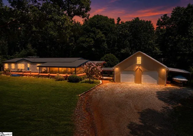 3rd image of 190 Meredith Lake Rd, Townville, SC 29689 | MLS# 1598449