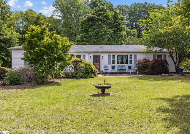 Photo 1 of Single family home for sale at 2728 Compton Bridge Rd, Campobello, SC 29322 | MLS# 1592171 | Listing updated on 2026-07-09