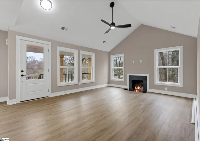 Photo 4 of Single family home for sale at 75 W Tyger Bridge Rd, Taylors, SC 29687 | MLS# 1583295 | Listing updated on 2026-09-15