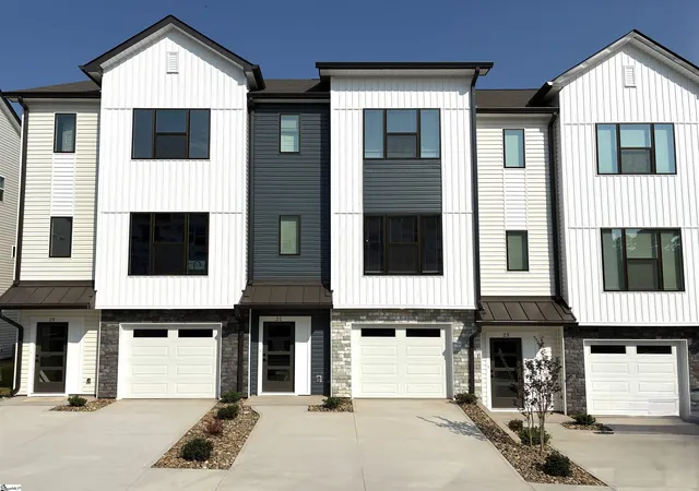 Photo 1 of Townhouse for sale at 21 Pikewood Ln, Greenville, SC 29607 | MLS# 1599131 | Listing updated on 2026-07-31