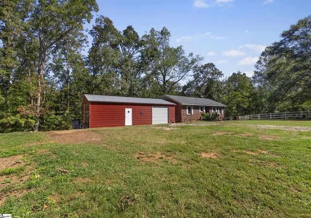 Photo 1 of Single family home for sale at 1120 Saluda Lake Rd, Greenville, SC 29611 | MLS# 1572250 | Listing updated on 2025-10-15
