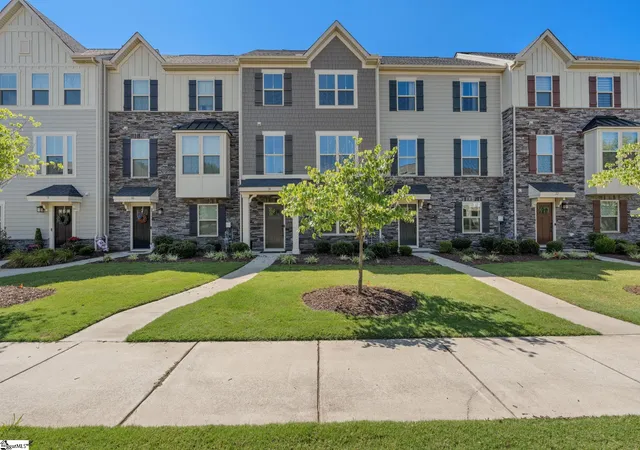 Photo 1 of Townhouse for sale at 18 Eagle Field Ln, Greenville, SC 29607 | MLS# 1598722 | Listing updated on 2026-09-03