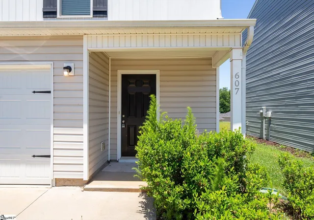 Photo 2 of Single family home for sale at 607 Farmstead Trl, Inman, SC 29349 | MLS# 1595673 | Listing updated on 2026-06-29