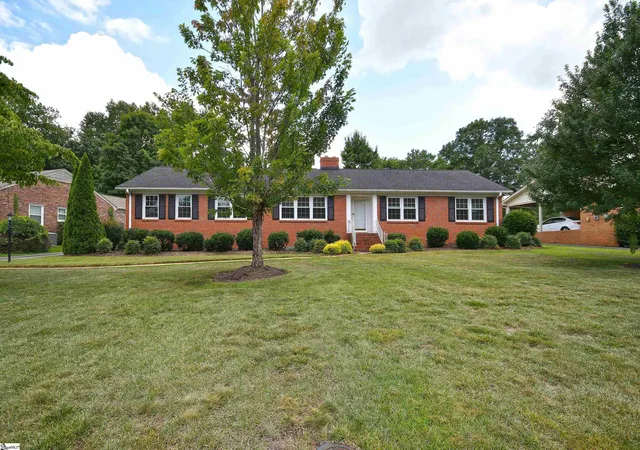 Photo 1 of Sale Pending at 19 Spring Forest Rd, Greenville, SC 29615 | MLS# 1598645 | Listing updated on 2026-09-10