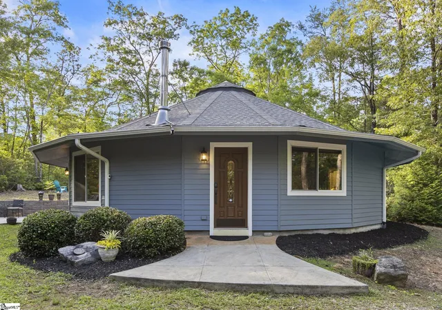 Homes for sale in Cleveland, SC | 51 Sky Ranche Rd, Cleveland, SC 29635 | MLS# 1592688