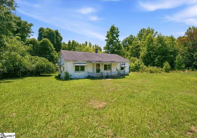 2nd image of 309 Knitting Mill St, Jonesville, SC 29353 | MLS# 1598263