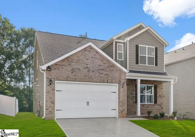 Photo 2 of Single family home for sale at 1774 Rose Hip Dr, Lyman, SC 29365 | MLS# 1582973 | Listing updated on 2026-07-28