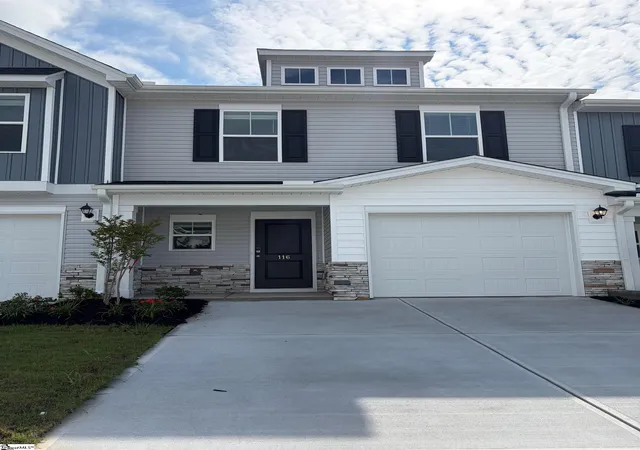 Townhouse for sale at 116 Stonyway Ln, Easley, SC 29640 | MLS# 1599982