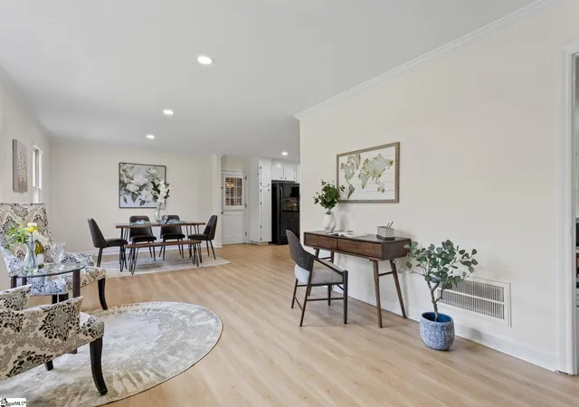 Photo 3 of Single family home for sale at 128 Colvin Rd, Greenville, SC 29615 | MLS# 1600129 | Listing updated on 2026-09-09