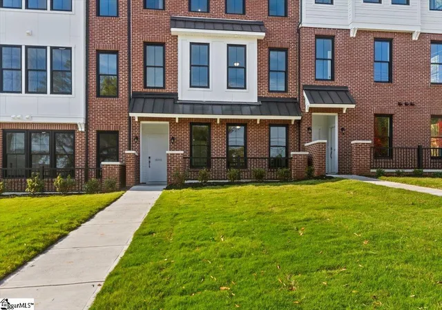 2nd image of 40b Hyde St, Greenville, SC 29601 | MLS# 1582200