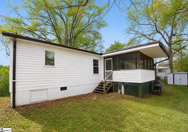 Photo 3 of Single family home for sale at 235 S Blackstock Rd, Spartanburg, SC 29301 | MLS# 1592415 | Listing updated on 2026-09-19