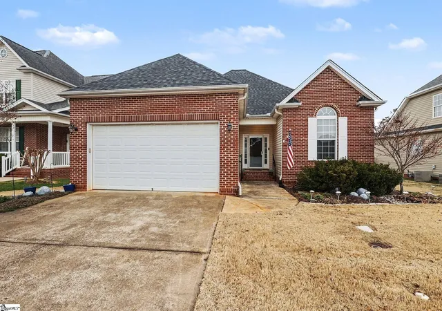 Photo 2 of Single family home for sale at 302 Stallion Rd, Greenville, SC 29617 | MLS# 1580142 | Listing updated on 2026-03-21