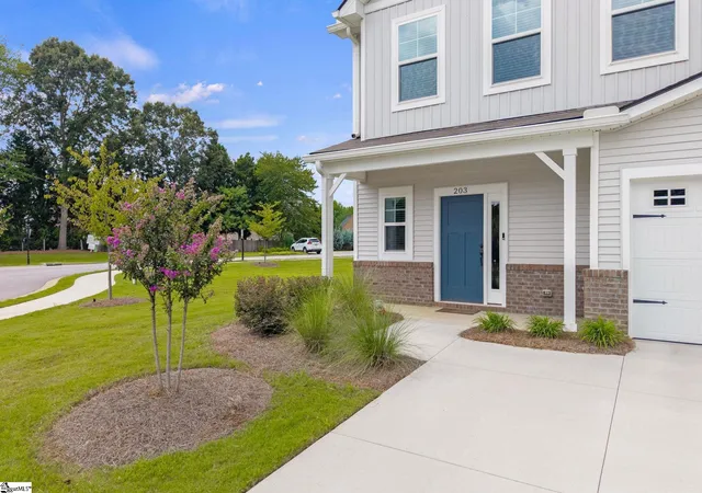 Photo 3 of Townhouse for sale at 203 Taylor Woods Ct, Greenville, SC 29607 | MLS# 1602401 | Listing updated on 2026-09-16