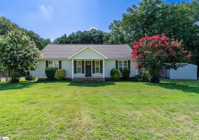 Homes for sale in Fountain Inn, SC | 351 Knickerbocker Estate Dr, Fountain Inn, SC 29644 | MLS# 1596657