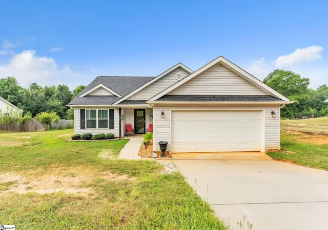 Photo 1 of Single family home for sale at 140 Miller Rd, Belton, SC 29627 | MLS# 1602328 | Listing updated on 2026-09-15