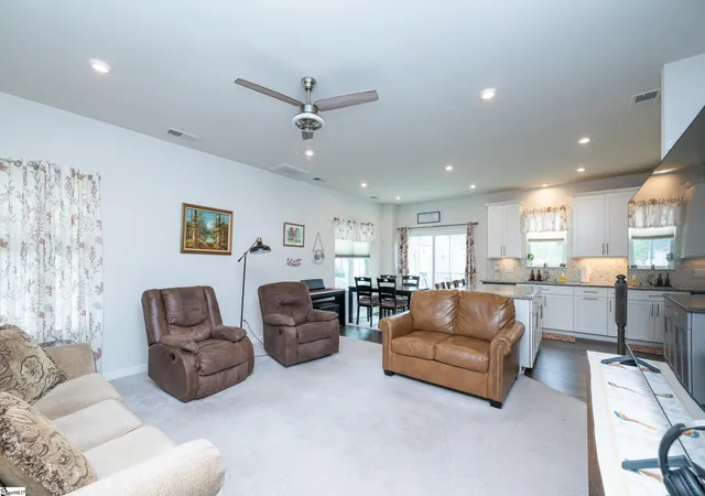 Photo 3 of Townhouse for sale at 411 Huntingdale Pl, Simpsonville, SC 29681 | MLS# 1600594 | Listing updated on 2026-08-12