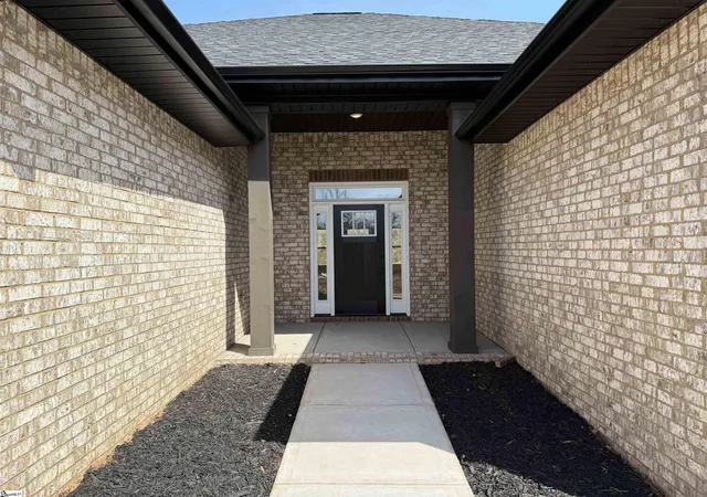 Photo 2 of Single family home for sale at 225 Rolling Waters Dr #Lot 69, Greenville, SC 29605 | MLS# 1572637 | Listing updated on 2026-09-04