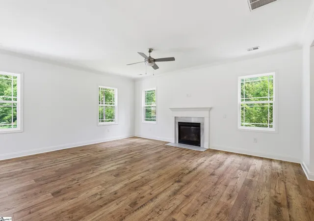 Photo 3 of Single family home for sale at 119 Howell Cir, Greenville, SC 29615 | MLS# 1597927 | Listing updated on 2026-08-12