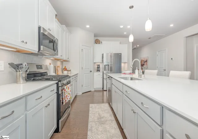 Photo 3 of Single family home for sale at 264 Double Crest Dr, Taylors, SC 29687 | MLS# 1596486 | Listing updated on 2026-07-31
