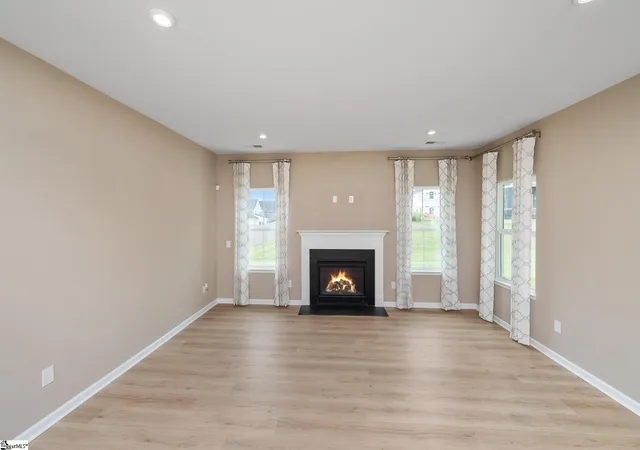Photo 3 of Single family home for sale at 6010 Ives Ave, Spartanburg, SC 29307 | MLS# 1559846 | Listing updated on 2026-10-01
