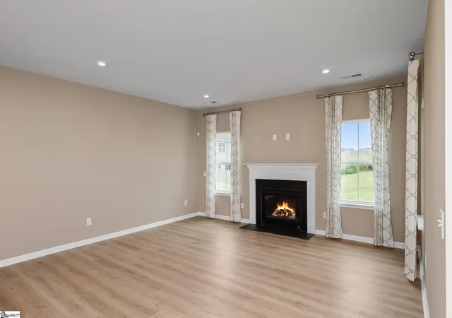 Photo 4 of Single family home for sale at 6010 Ives Ave, Spartanburg, SC 29307 | MLS# 1559846 | Listing updated on 2026-10-01