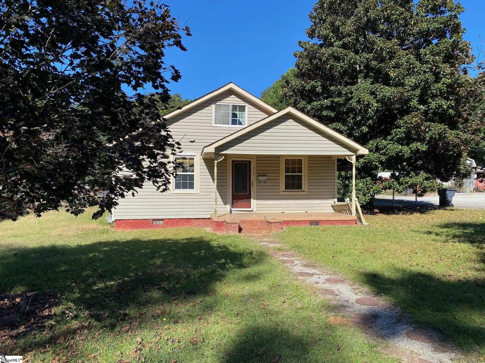 Single family home for sale at 113 Mcgowan St, Laurens, SC 29360 | MLS# 1607444