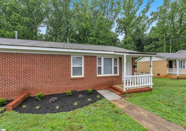 Photo 3 of Multi family home for sale at 216 Victor Ct #Apt 9 & 10, Greer, SC 29651 | MLS# 1593132 | Listing updated on 2026-10-07