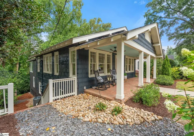Photo 3 of Single family home for sale at 105 Vannoy St, Greenville, SC 29601 | MLS# 1587778 | Listing updated on 2026-08-07