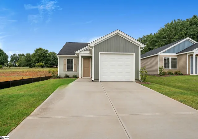 Photo 1 of Sale Pending at 123 Cloverfield Ln, Spartanburg, SC 29303 | MLS# 1578663 | Listing updated on 2026-08-16