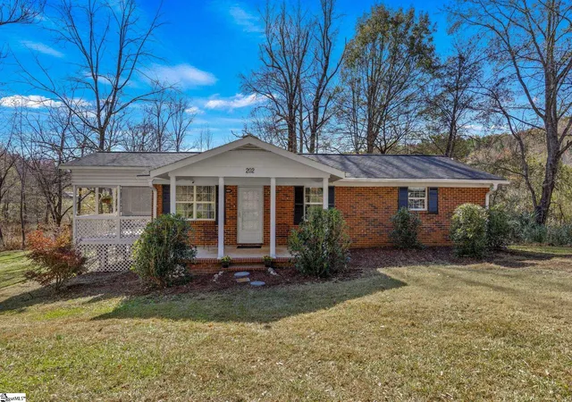 Photo 1 of Single family home for sale at 202 Cove Creek Rd, Pickens, SC 29671 | MLS# 1574996 | Listing updated on 2026-09-30