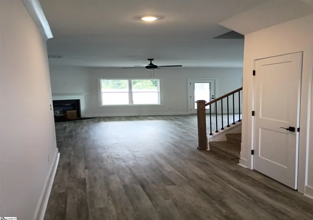 Photo 4 of Single family home for sale at 202 Glencliff Wy #Lot 92, Simpsonville, SC 29680 | MLS# 1585756 | Listing updated on 2026-08-06