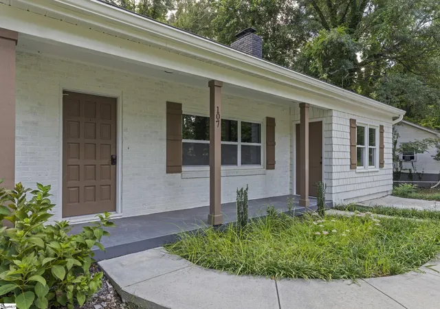 Photo 3 of Single family home for sale at 107 Coldbrook Dr, Spartanburg, SC 29306 | MLS# 1601674 | Listing updated on 2026-09-17