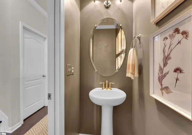 Photo 4 of Townhouse for sale at 210 Bay Laurel Wy, Simpsonville, SC 29681 | MLS# 1600509 | Listing updated on 2026-09-17