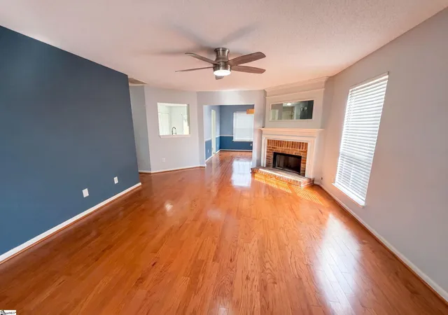 Photo 3 of Single family home for sale at 18 Summerlin Pl, Simpsonville, SC 29680 | MLS# 1602239 | Listing updated on 2026-09-17