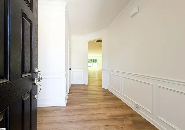 Photo 3 of Townhouse for sale at 613 Autumn Lake Rd, Simpsonville, SC 29681 | MLS# 1584773 | Listing updated on 2026-09-11