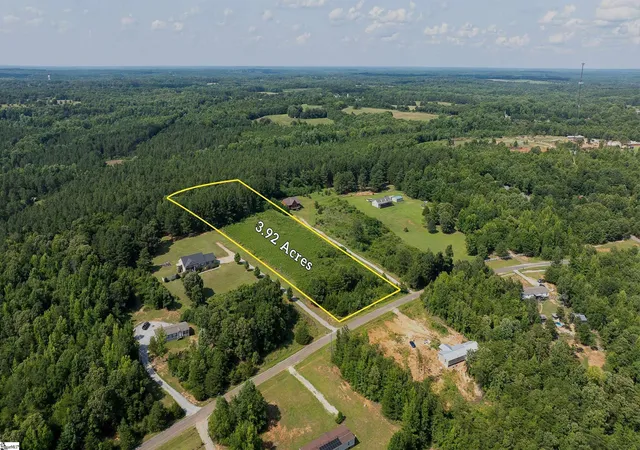 Photo 3 of Sale Pending at 114 Lucille Dr, Gray Court, SC 29440 | MLS# 1592054 | Listing updated on 2026-09-01