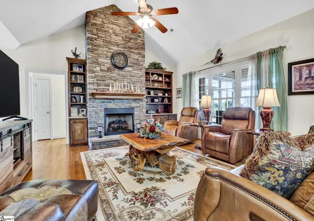 Photo 1 of Single family home for sale at 315 Sabrewood Ln, Pauline, SC 29374 | MLS# 1556432 | Listing updated on 2025-11-06