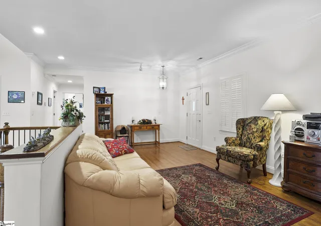 Photo 3 of Single family home for sale at 250 Thompson Rd, Taylors, SC 29687 | MLS# 1586162 | Listing updated on 2026-05-26
