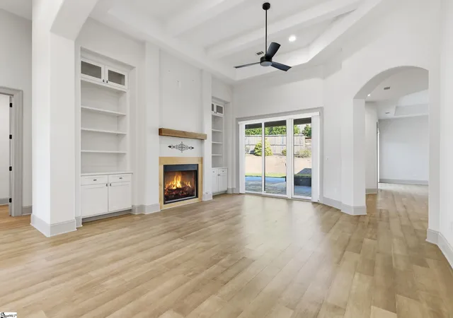 Photo 4 of Single family home for sale at 909 Pelham Rd, Greenville, SC 29615 | MLS# 1581770 | Listing updated on 2026-09-16