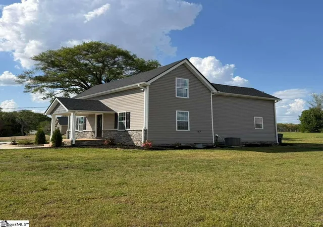 1st image of 19 Holcombe Rd, Piedmont, SC 29673 | MLS# 1593128